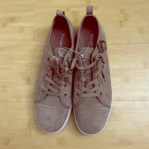 NWOT UGG Koolaburra Kellen Tan Low Lace Sneakers - Picture 1 of 4